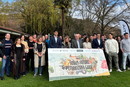 Acto de entrega de diplomas a jóvenes que se instalan en el primer sector